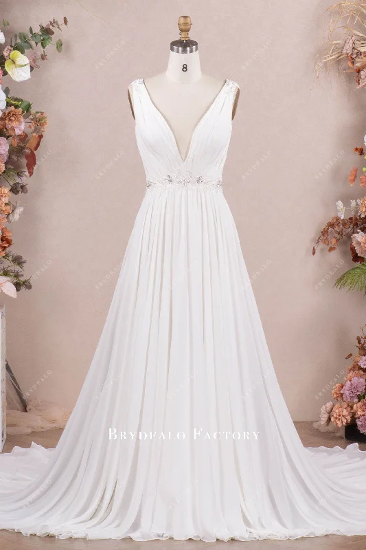 Elegant Sleeveless Chiffon A-line Boho Bridal Gown